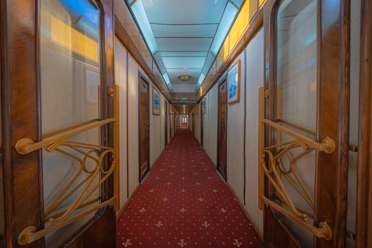 Grand Jules - Boat Hotel Budapešť Exteriér fotografie